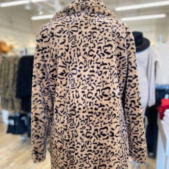 Leopard Fur Jackets - Picture 2 of 4